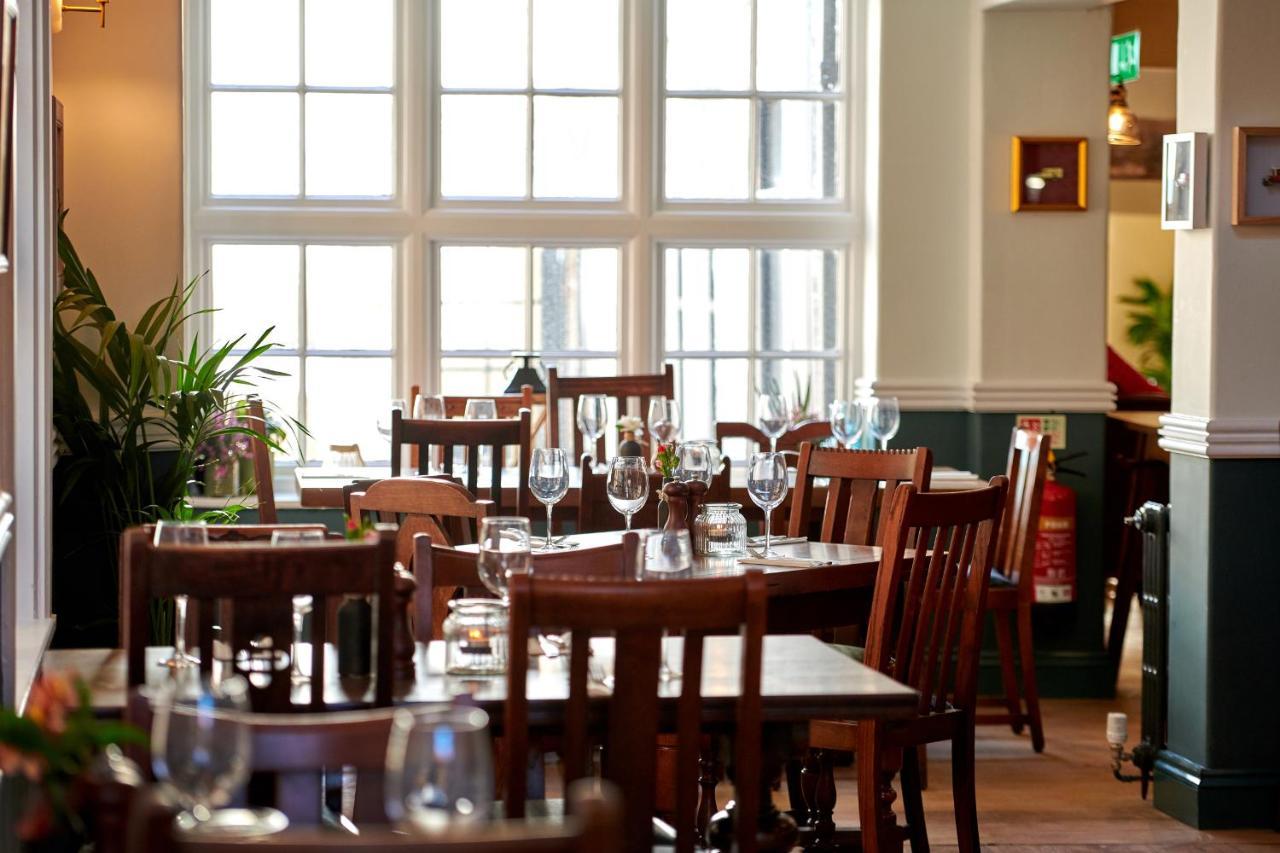 Hotel The Ship Parkgate  Esterno foto