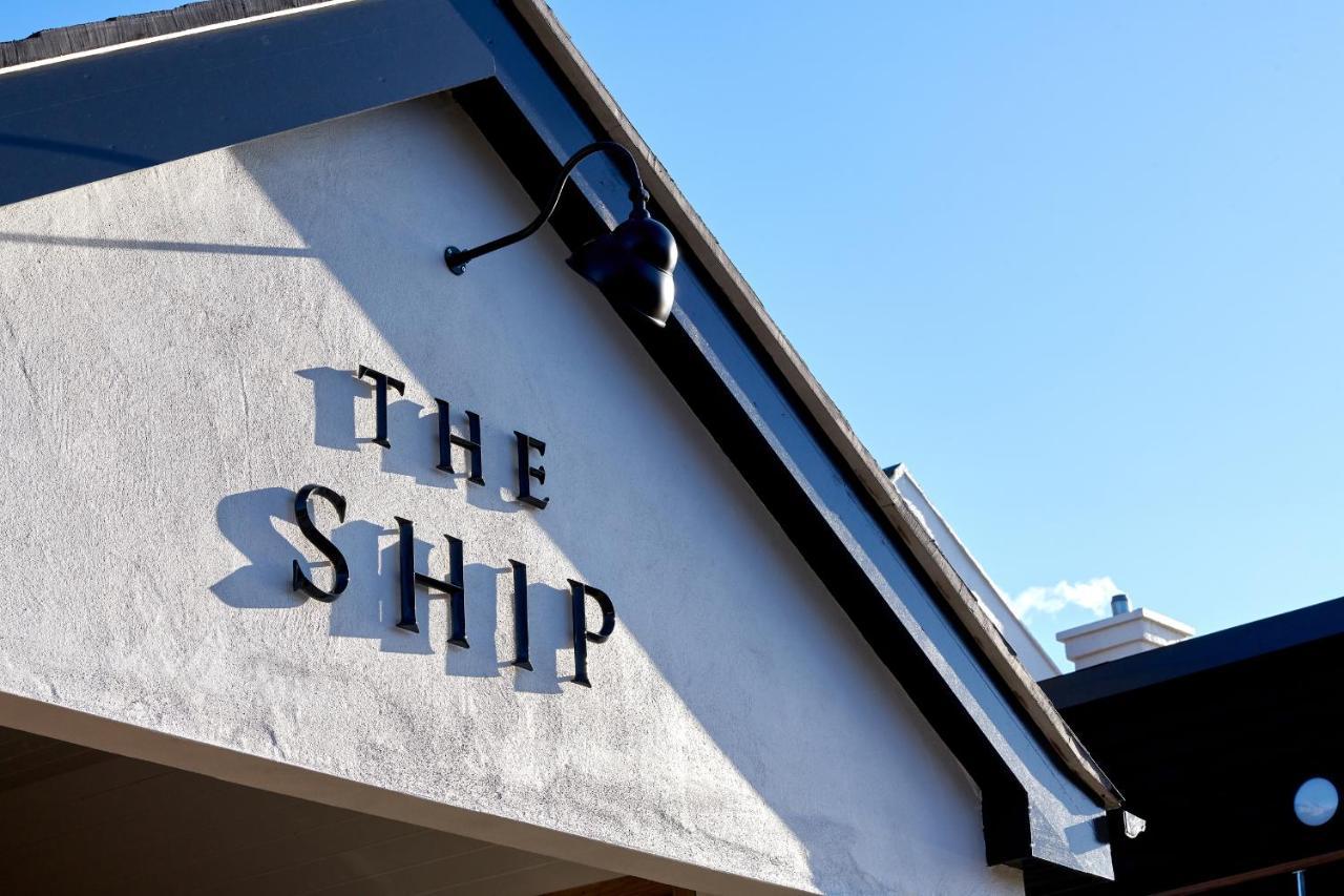 Hotel The Ship Parkgate  Esterno foto