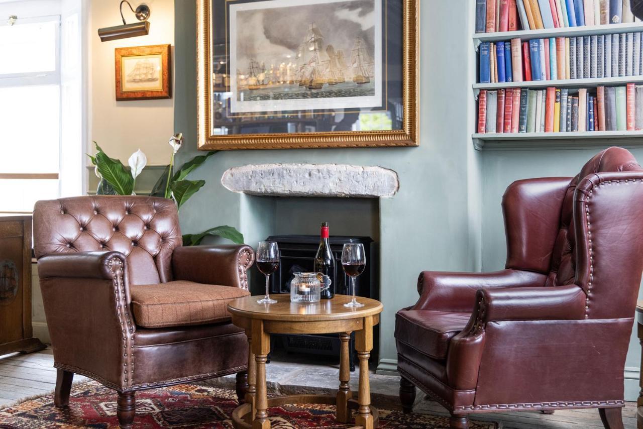 Hotel The Ship Parkgate  Esterno foto