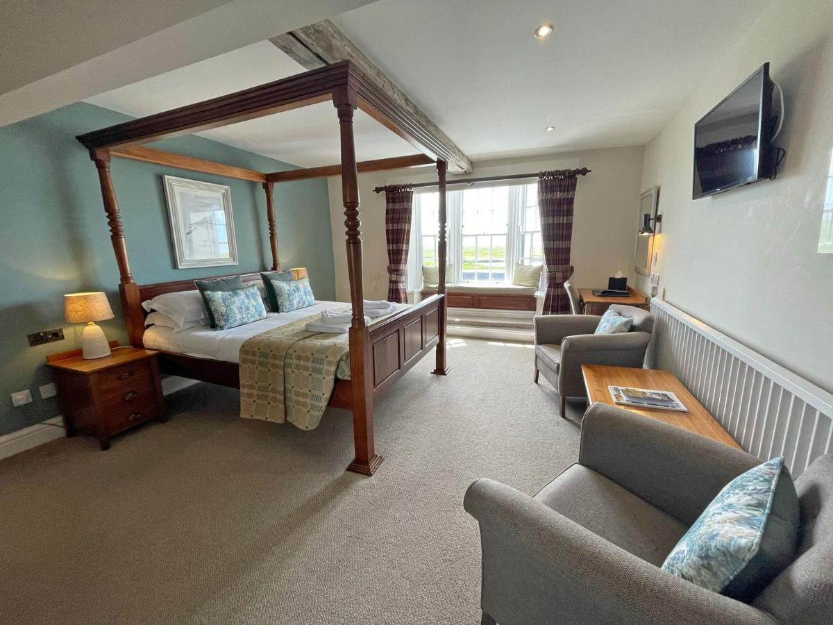 Hotel The Ship Parkgate  Esterno foto