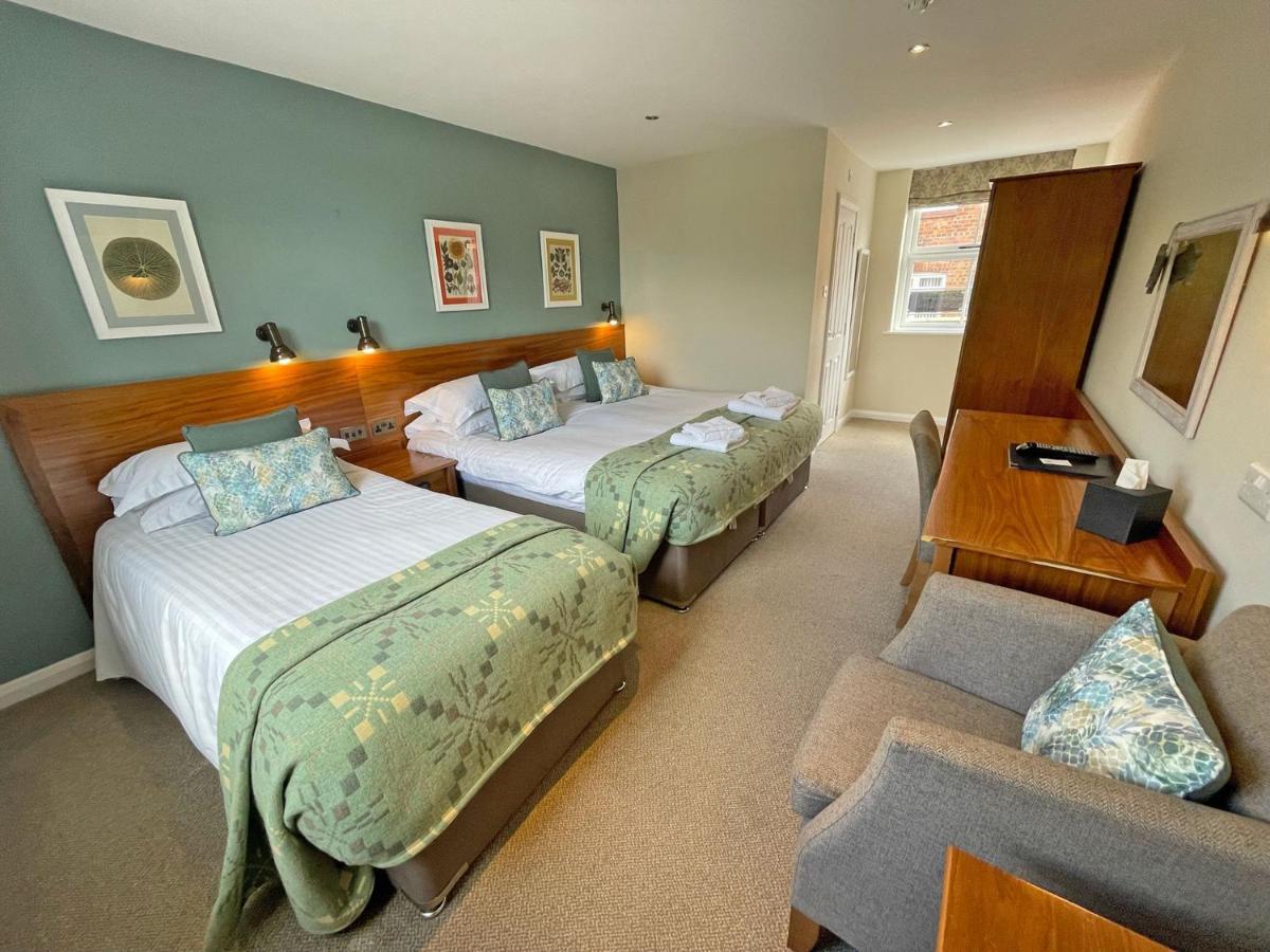 Hotel The Ship Parkgate  Esterno foto