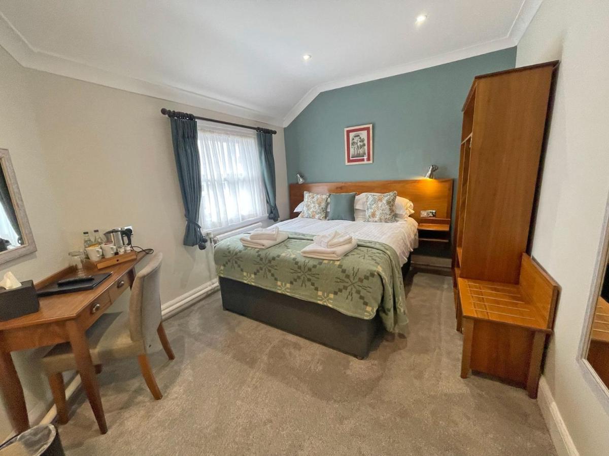 Hotel The Ship Parkgate  Esterno foto