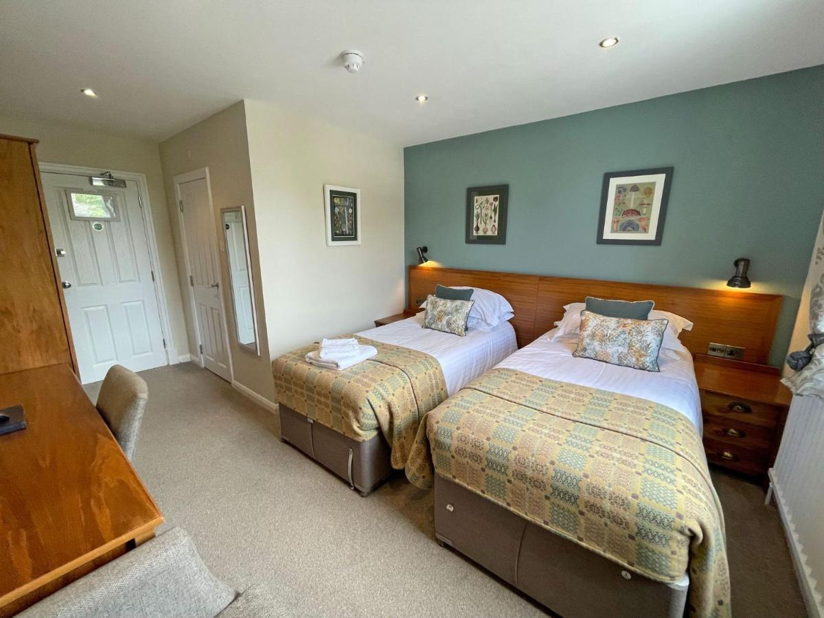Hotel The Ship Parkgate  Esterno foto